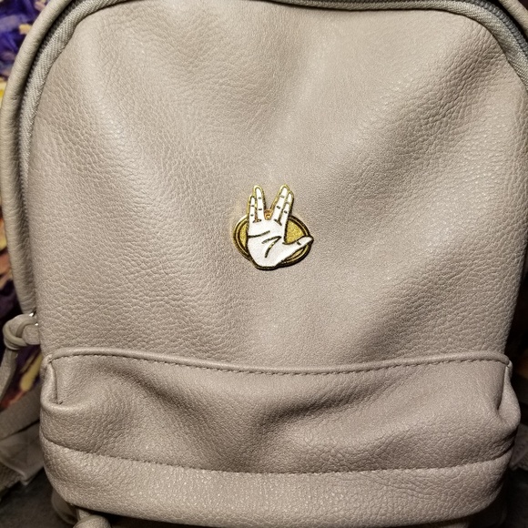 Lootcrate July 2016 "Futuristic" Pin - Picture 2 of 2